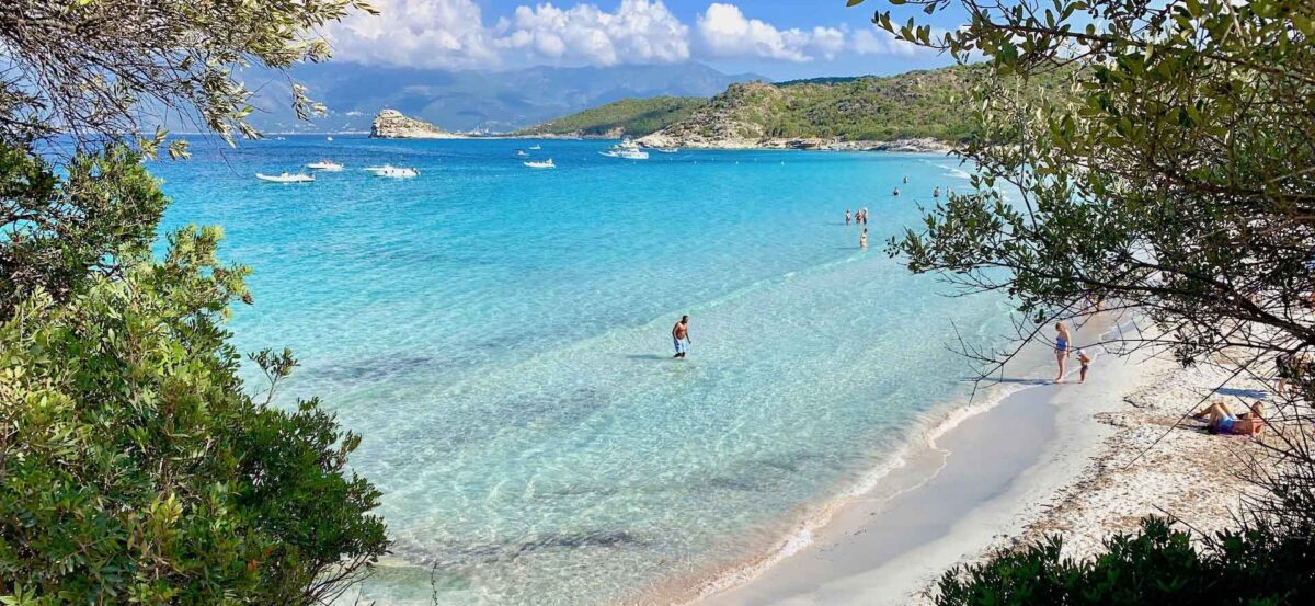 Escapade en Corse tout ce que vous devez savoir sur la plage du Lotu